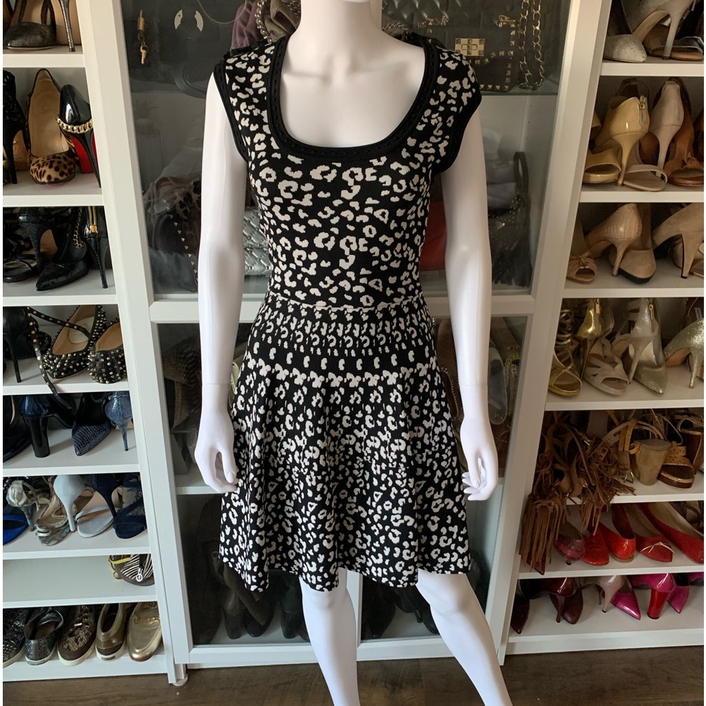 Beautiful and feminine Rebecca Taylor black and white knit dress